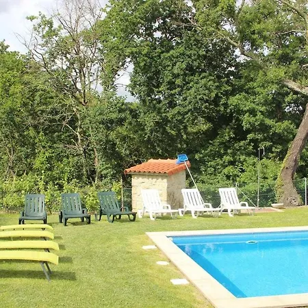 Casa Da Boavista Camelias De Basto-turismo Rural Casa de Férias